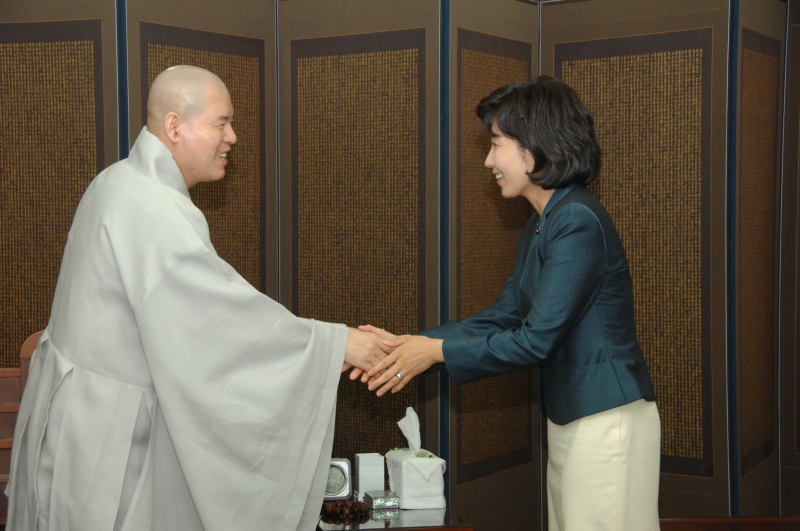 2010.06.21_나경원 의원 예방 (1)